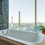 Fahle, Skyline View 1 Bedroom Flat Near Centre *