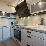 Fahle, Skyline View 1 Bedroom Flat Near Centre