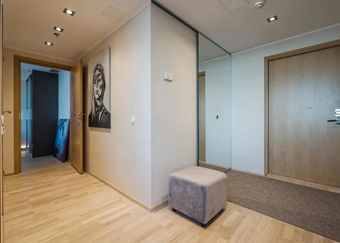 Fahle, Skyline View 1 Bedroom Flat Near Centre 塔林