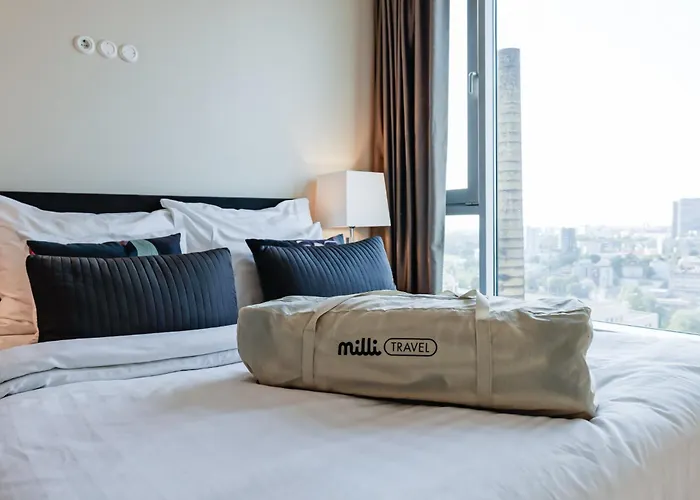 Fahle, Skyline View 1 Bedroom Flat Near Centre