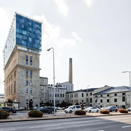 Fahle, Skyline View 1 Bedroom Flat Near Centre *